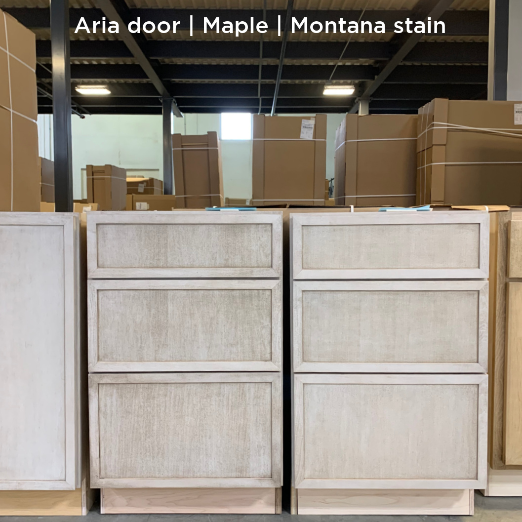 Aria door, maple Montana cabinets