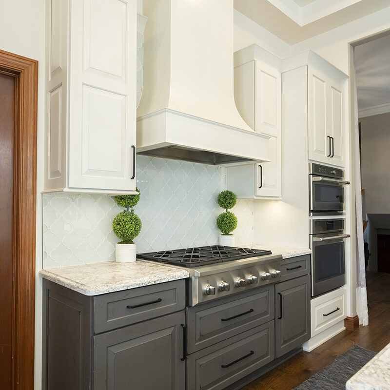 Classic White Kitchen | Showplace Cabinetry