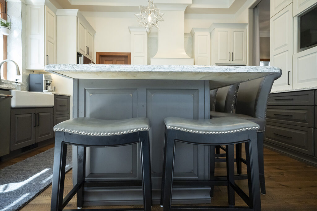 Classic White Kitchen | Showplace Cabinetry