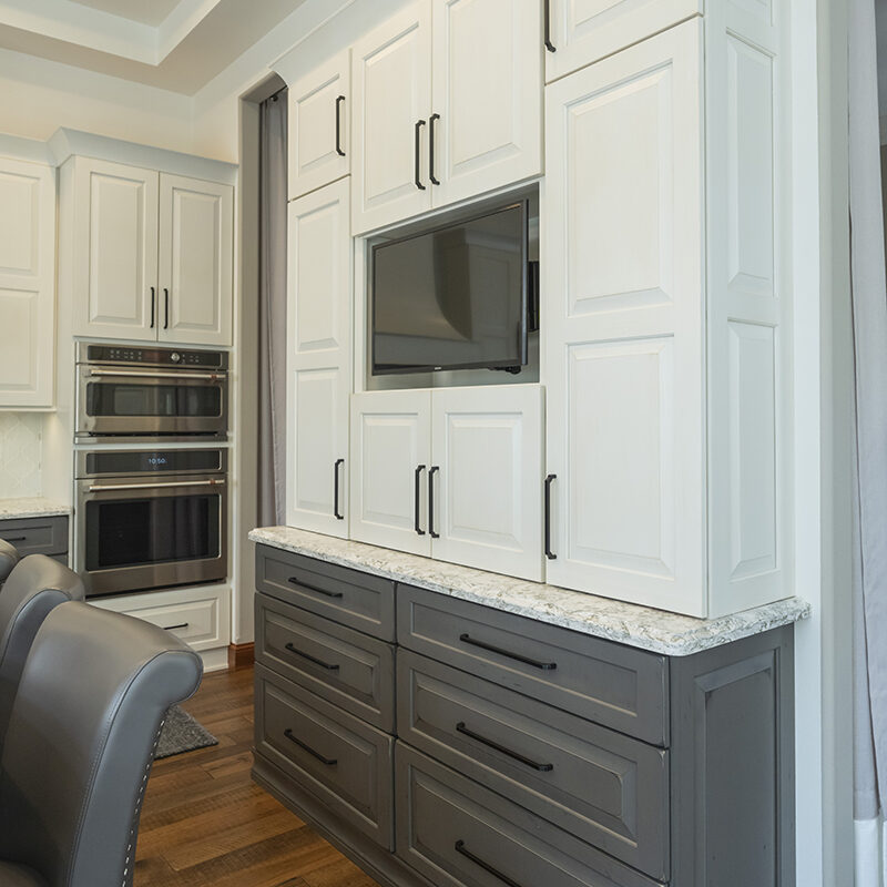 Classic White Kitchen | Showplace Cabinetry