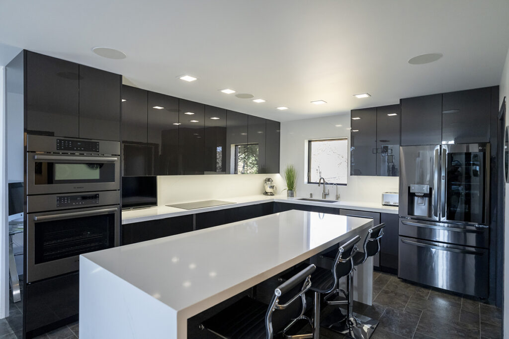 High Gloss Grey & White Kitchen - Shiny Cabinets