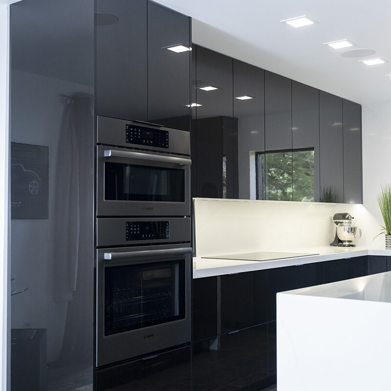 High Gloss Grey & White Kitchen - Shiny Cabinets