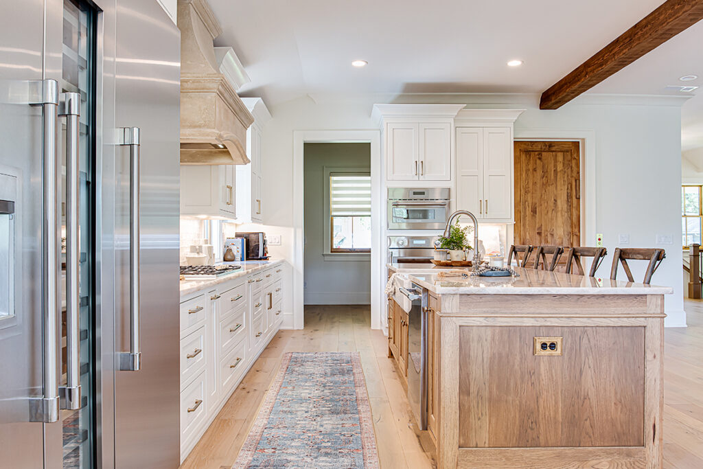 White Kitchen Cabinets With Bronze Hardware