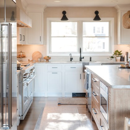 Transitional Style Kitchen - Showplace Cabinetry