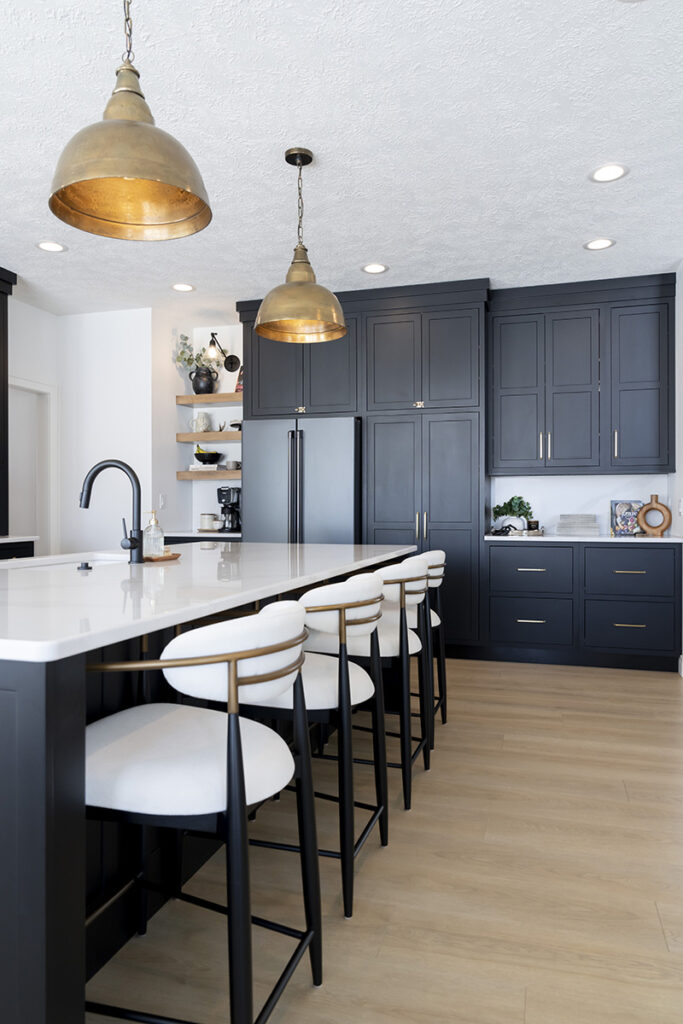 Black is Back - Black and White Kitchen Design | Showplace