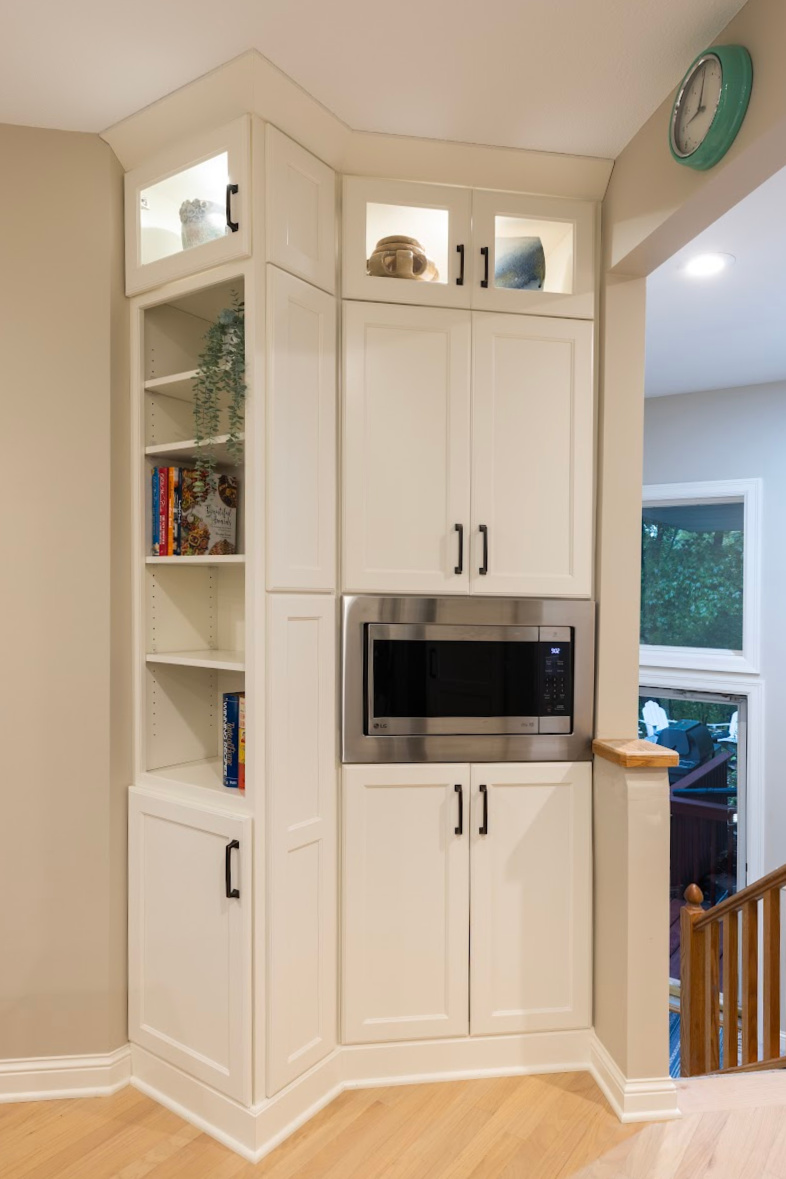 Acute Angled Kitchen Design | Showplace Cabinetry
