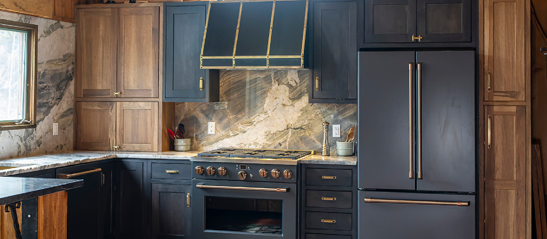 The Hottest Trends in Kitchen Cabinet Colors for 2024