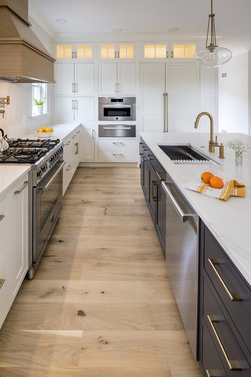 Modern Farmhouse Kitchen With White Cabinets