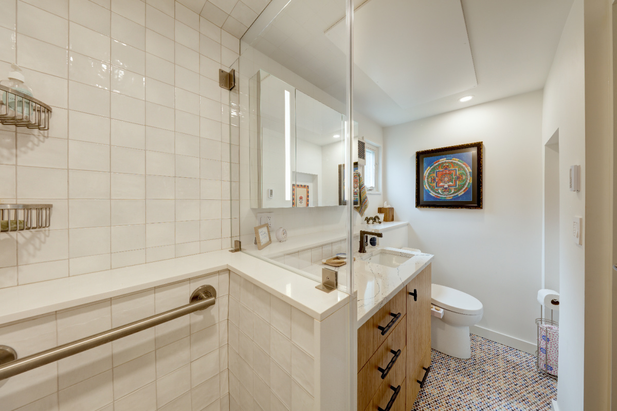 Bamboo bathroom vanity