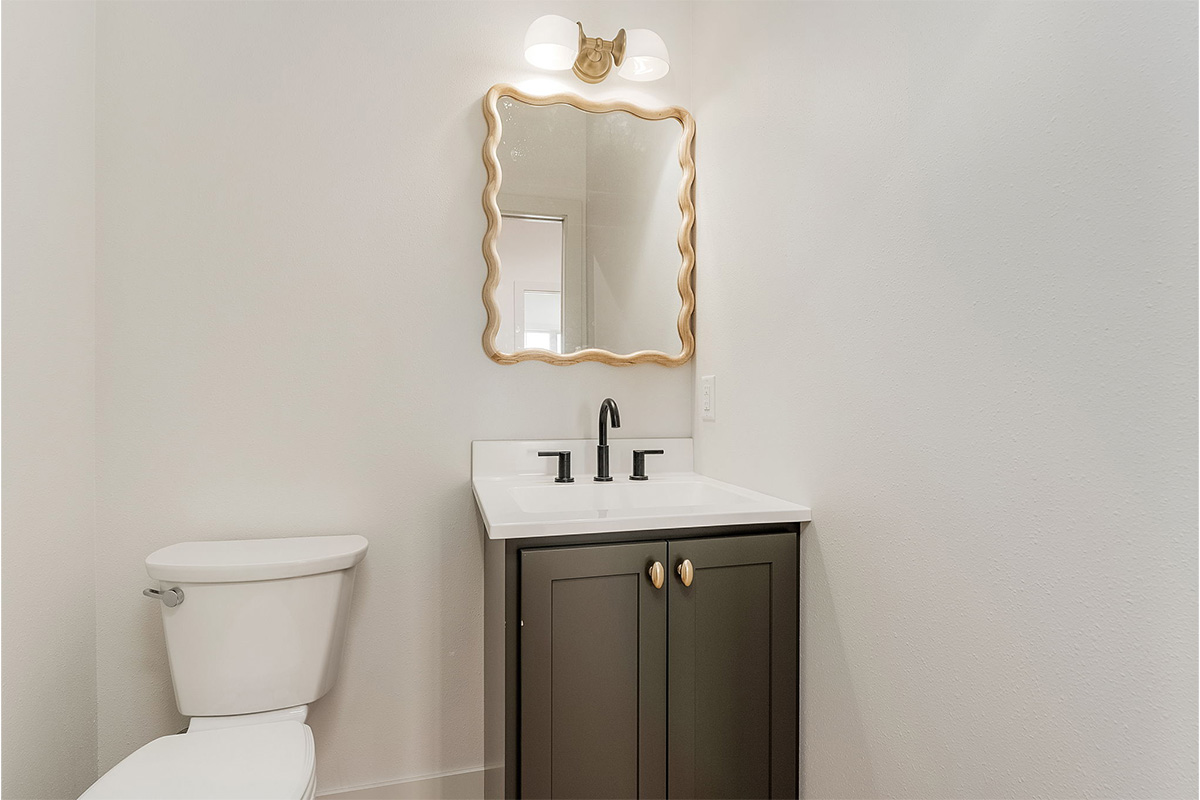 Painted powder bath cabinet