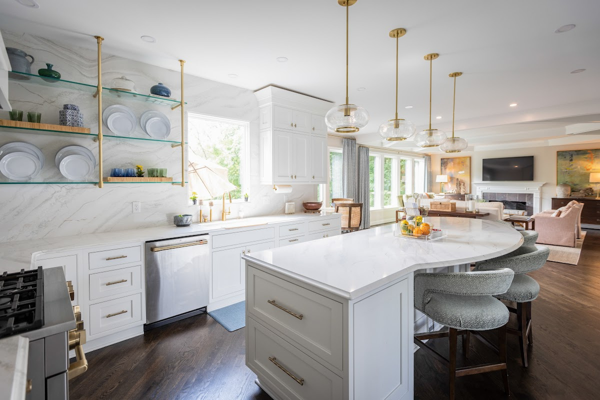 White painted kitchen cabinets