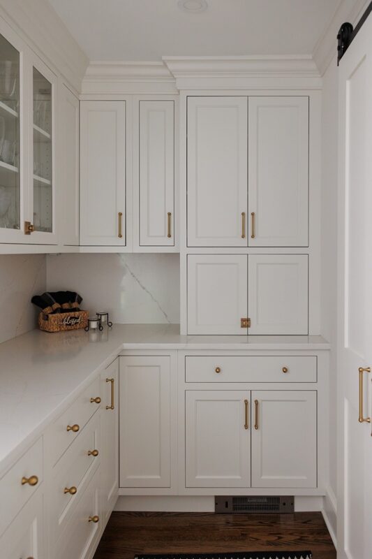 White kitchen cabinets