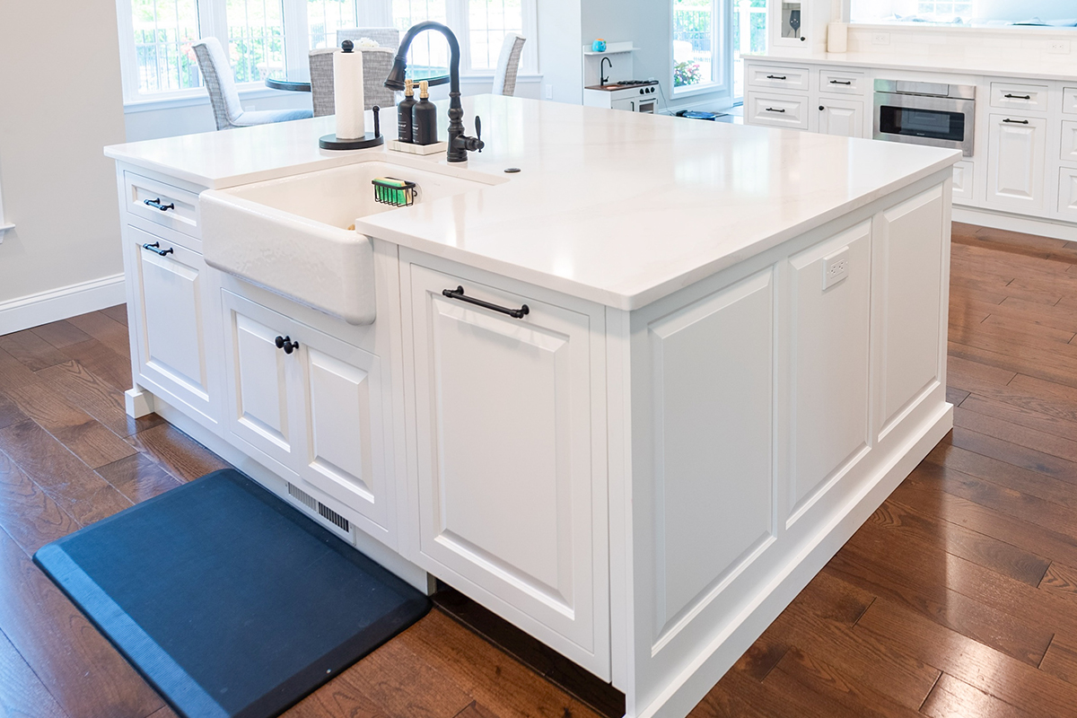 White painted kitchen cabinets