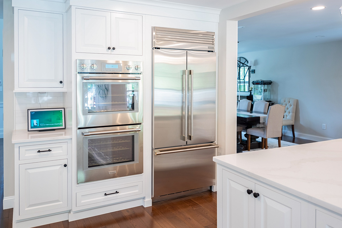 White painted kitchen cabinets