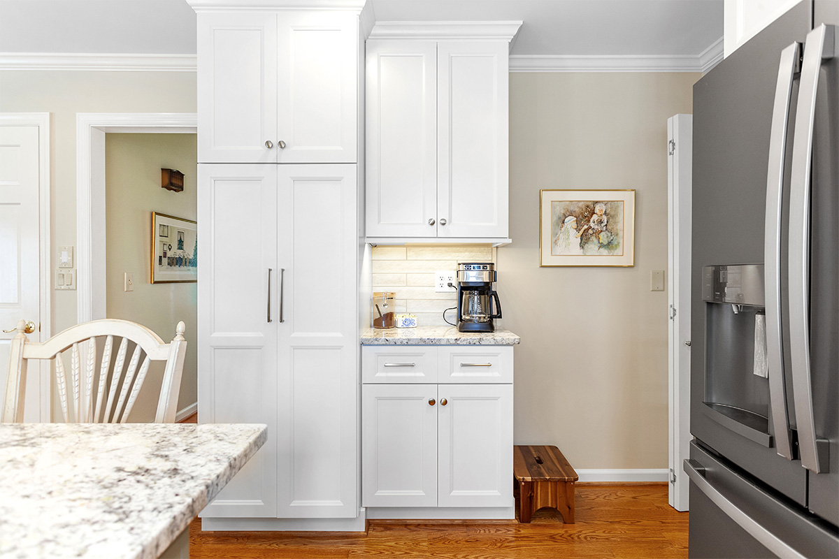 White-painted kitchen bar cabinets