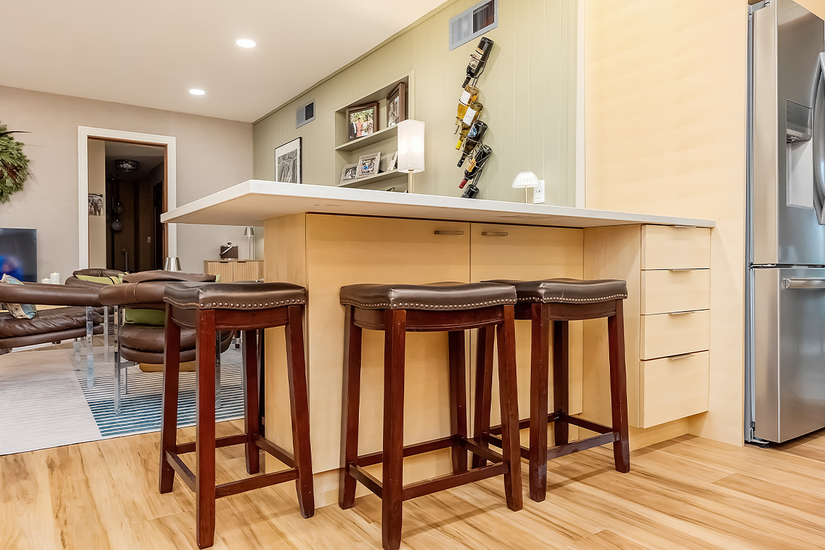 Light maple contemporary kitchen.