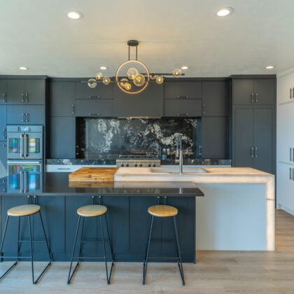 Modern black and white kitchen