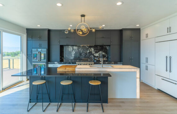Modern black and white kitchen