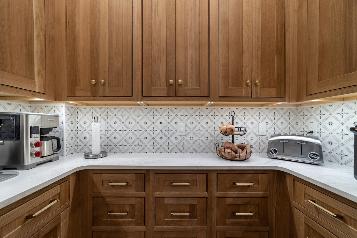 Quartersawn White Oak Natural pantry cabinets